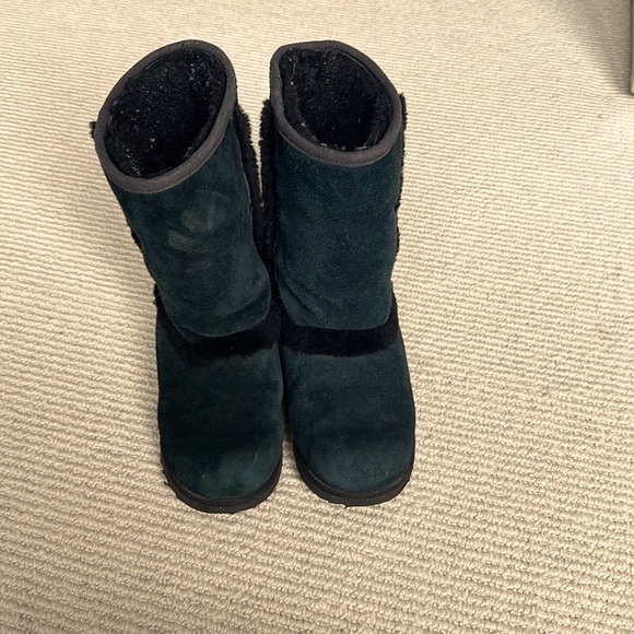 Girls Ugg Hadley II tall waterproof boot size 3 - Picture 3 of 9